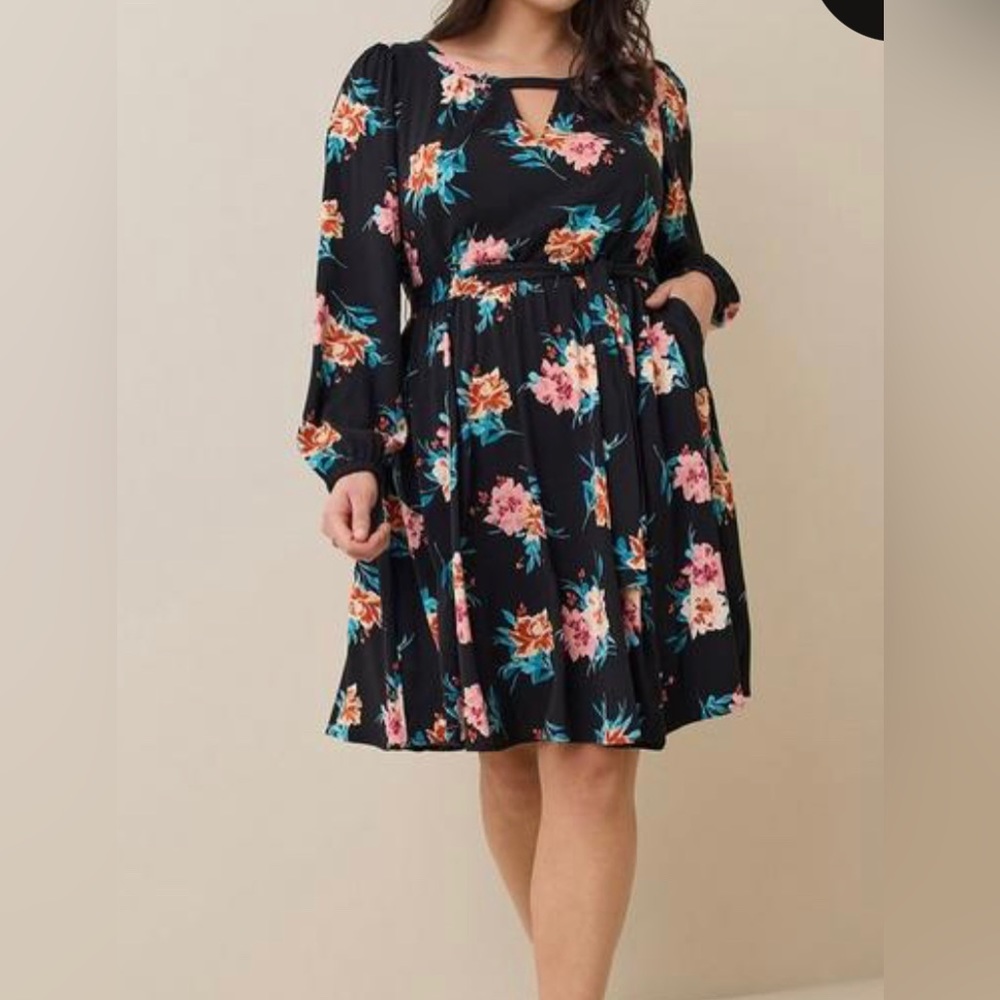 Torrid long sleeve floral dress 1X new